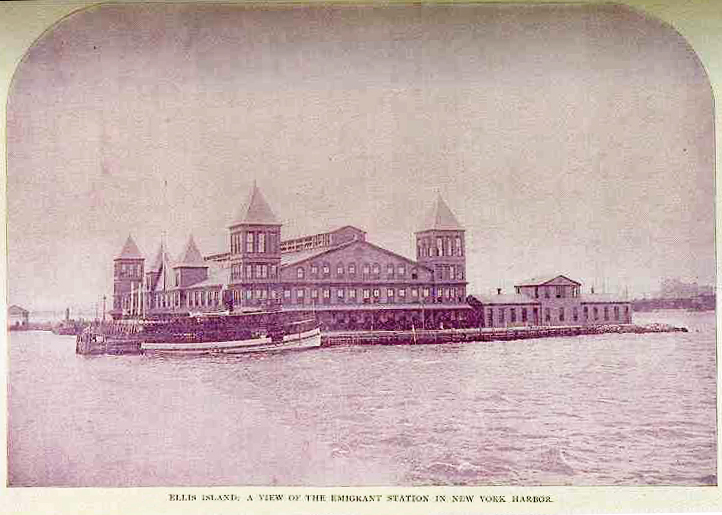 エリス島に築かれた移民局（初代）。1905年撮影。